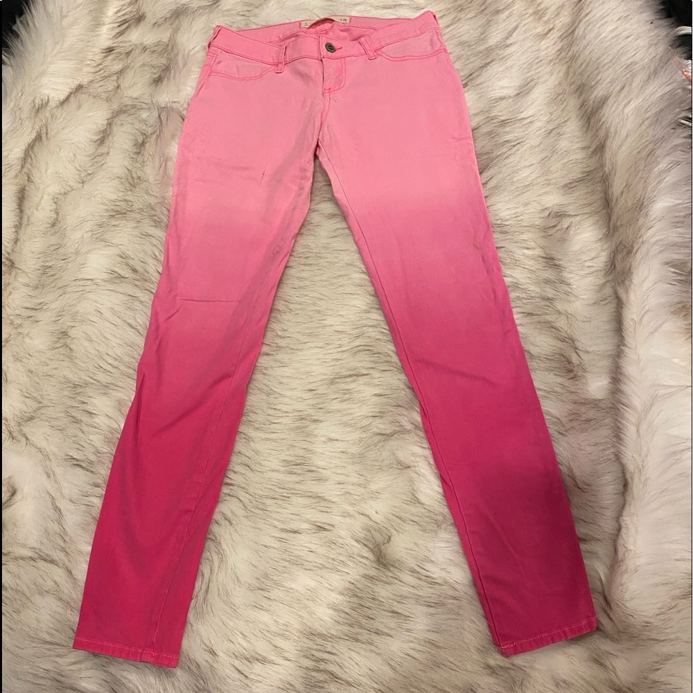 Hollister pink pants … beautiful.. size 25 - size 1